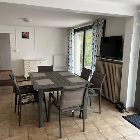 Le Jean Bart Holiday home Brehal